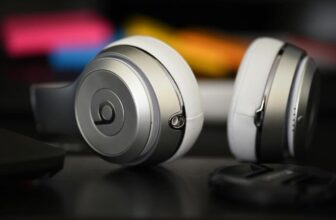 Which Headphones Are Ideal for Audiophiles?