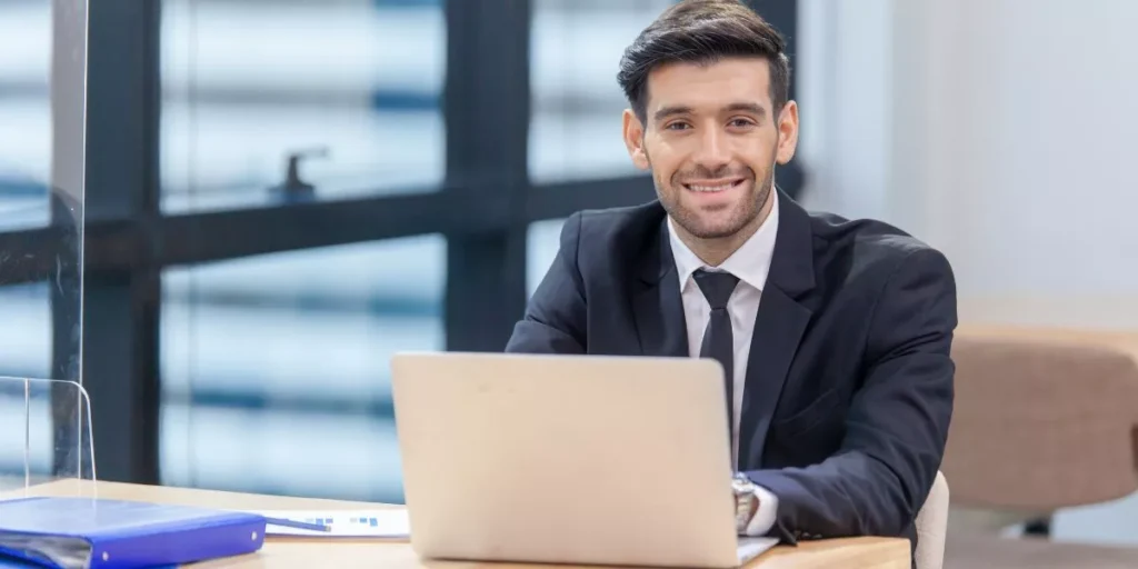 What’s the Difference Between a Business Laptop and a Consumer Laptop? What’s the Difference Between a Business Laptop and a Consumer Laptop?